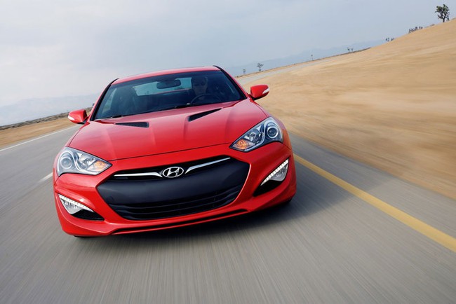 Hyundai Genesis Coupe 2014: Thay đổi công nghệ và trang thiết bị 6