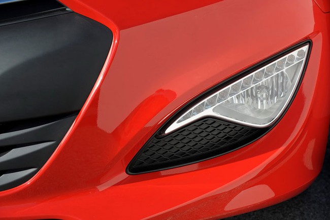 Hyundai Genesis Coupe 2014: Thay đổi công nghệ và trang thiết bị 9