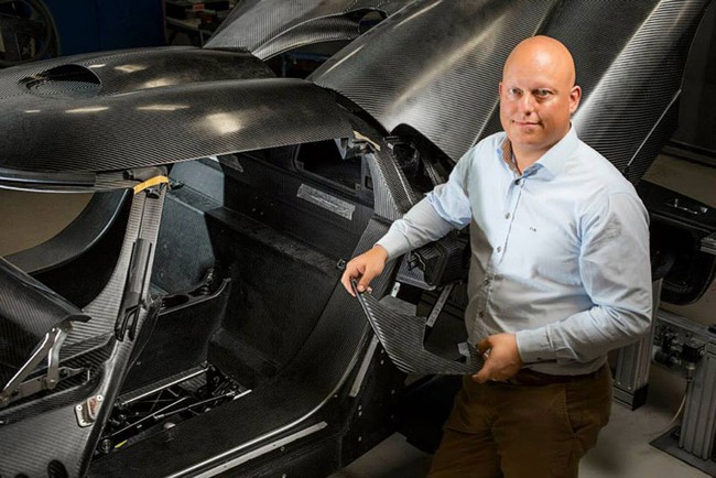 Nhà sáng lập hãng siêu xe Koenigsegg mê Tesla Model S hơn BMW M5 1