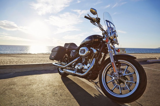Harley-Davidson SuperLow 1200T 2014: Cho người thấp bé 7