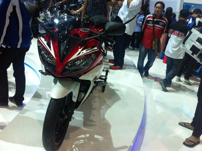 Yamaha YZF-R15 2.0 2014 sẽ được phân phối tại Việt Nam 7