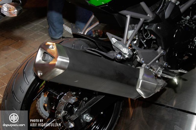 Kawasaki Z250SL - Xe naked bike giá rẻ mới cho Đông Nam Á 17