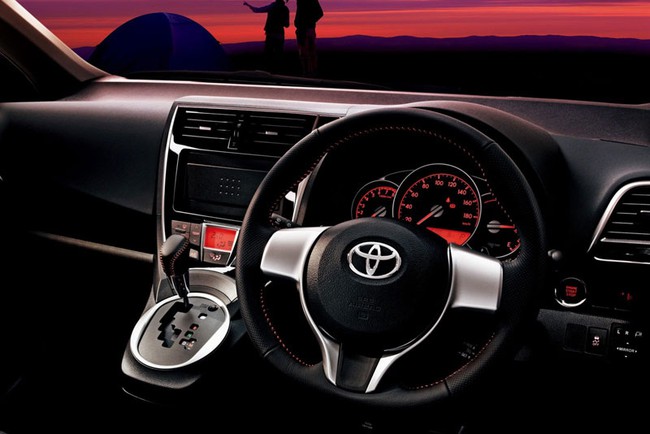 Toyota nâng cấp xe đa dụng Verso-S 8