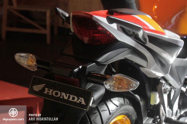 Honda CBR250R 2014 đèn pha đôi chính thức đến Đông Nam Á 2
