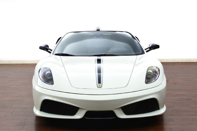Võ sỹ giàu nhất thế giới rao bán siêu xe Ferrari 3