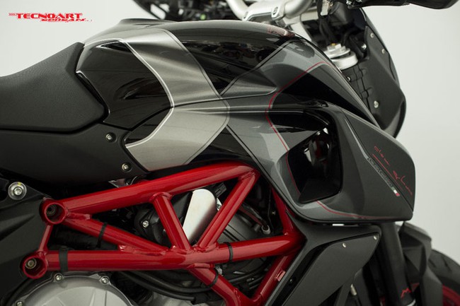 MV Agusta Rivale 800 độc nhất vô nhị 8