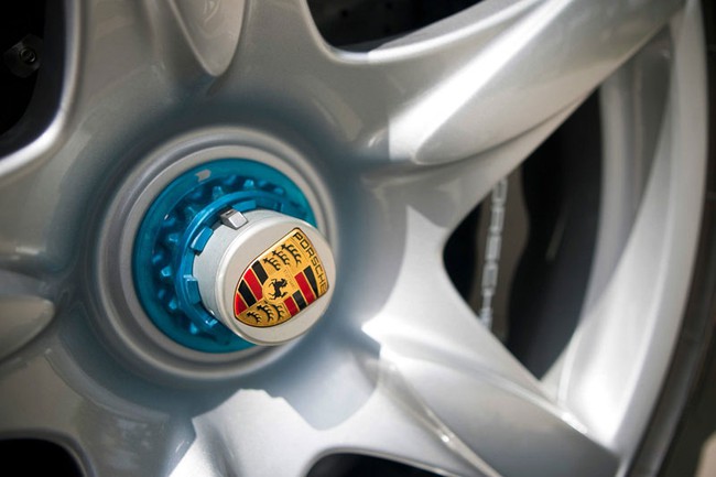 Siêu xe "nguy hiểm" Porsche Carrera GT sơn màu Lamborghini có giá "chát" 15