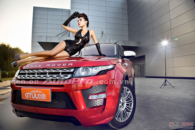 Đường cong nuột n&agrave; che lấp Range Rover Evoque 7