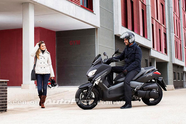 Thêm thể thao với Yamaha X-Max Momodesign 250 2013  3
