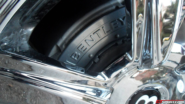 Volkswagen Phaeton "đóng giả" xe sang Bentley 7