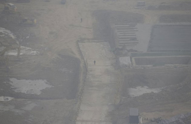 Bắc Kinh cấm xe ra đường vì ô nhiễm nặng 2