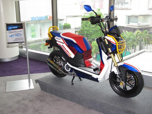 1.001 kiểu độ Honda Zoomer-X 2013 3