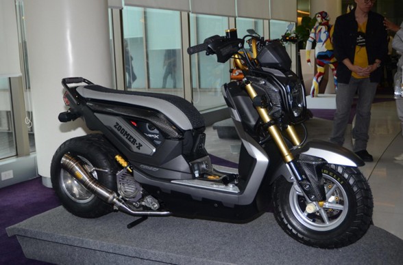 1.001 kiểu độ Honda Zoomer-X 2013 9