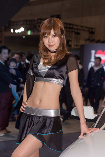 Nhan sắc Nhật Bản trong Tokyo Auto Salon 2013 1