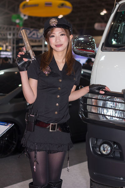 Nhan sắc Nhật Bản trong Tokyo Auto Salon 2013 4