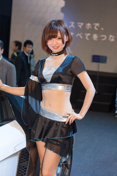 Nhan sắc Nhật Bản trong Tokyo Auto Salon 2013 15