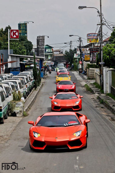 Dàn siêu xe đầy màu sắc tập hợp tại Indonesia 30