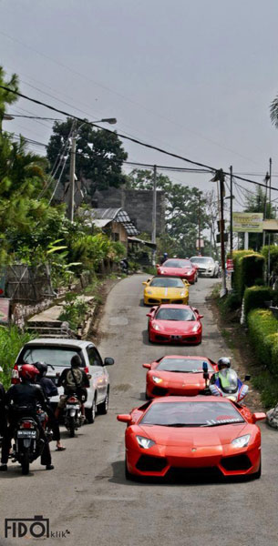 Dàn siêu xe đầy màu sắc tập hợp tại Indonesia 32