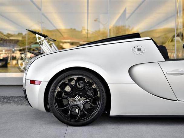 Bugatti Veyron độc nhất có giá 2 triệu Đô la Mỹ 7