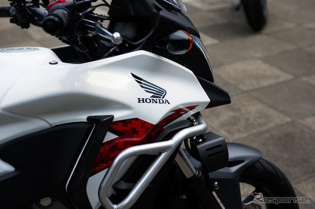 Honda 400X mang phong cách Ducati Multistrada 4