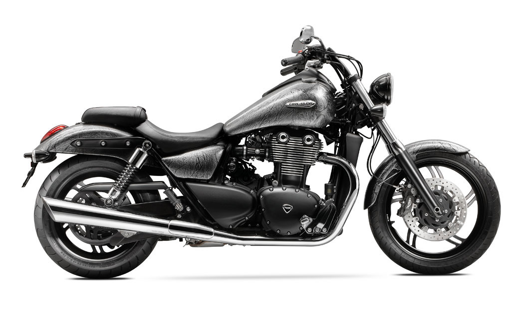 Hàng loạt xe Triumph thay áo mới 1 Hàng loạt xe Triumph thay áo mới 1