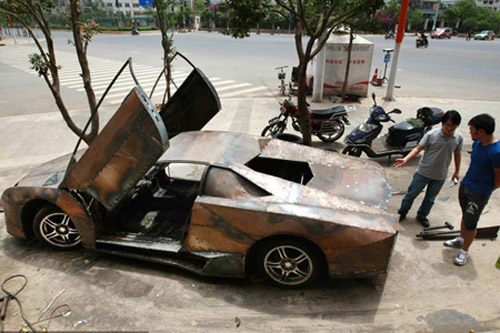 Người Trung Quốc lại "nhái" Lamborghini Aventador 3