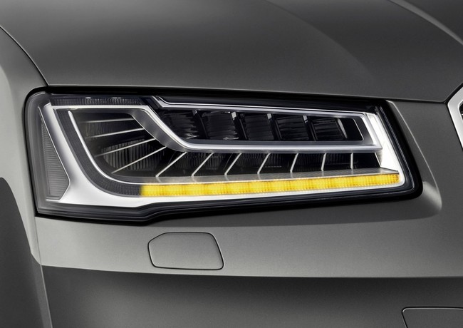 Audi chính thức hé lộ hình ảnh A8 mới 5
