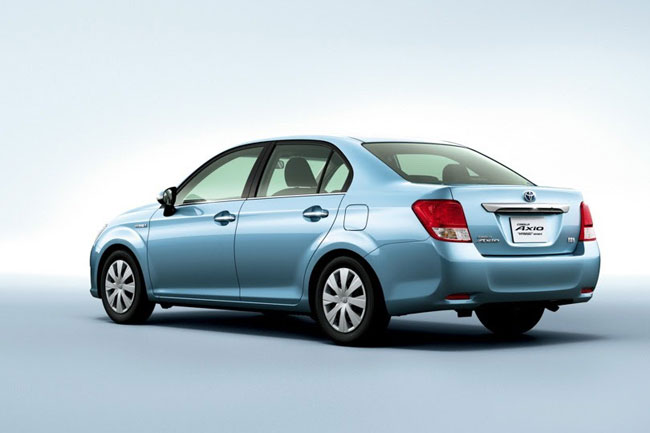 Toyota giới thiệu Corolla Hybrid mới 3