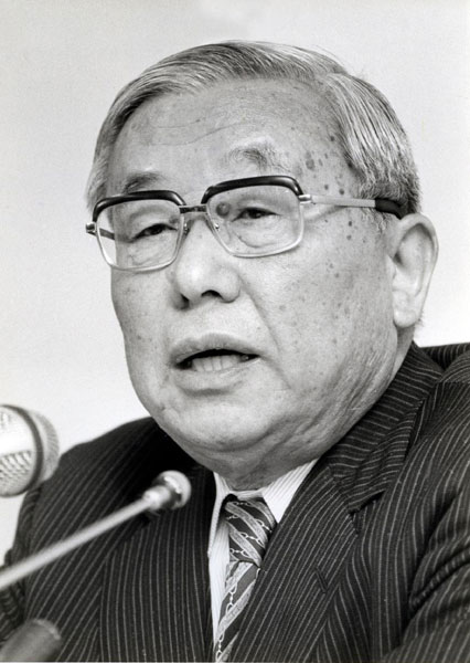 Eiji Toyoda - "Cha đẻ" của dòng xe Toyota hiện đại 1