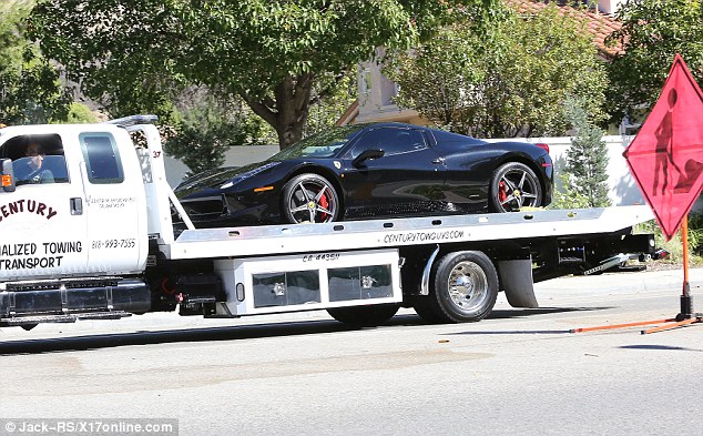 Justin Bieber lại chi hàng nghìn USD để đổi màu siêu xe 3