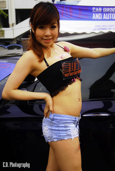 Dàn "hot girl" trong triển lãm xế độ Malaysia 23