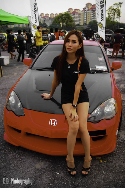 Dàn "hot girl" trong triển lãm xế độ Malaysia 27