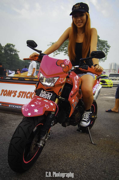 Dàn "hot girl" trong triển lãm xế độ Malaysia 7