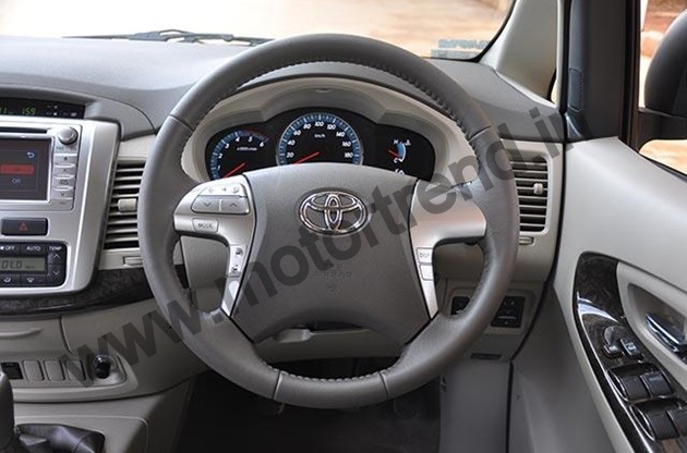 Toyota Innova Z 2014: Cải tiến ít mà tăng giá nhiều 1