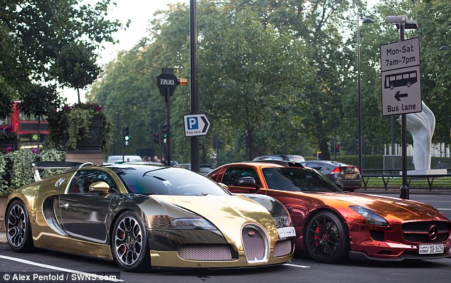 Bugatti Veyron Grand Sport màu độc thu hút mọi ánh nhìn 2