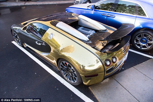 Bugatti Veyron Grand Sport màu độc thu hút mọi ánh nhìn 1