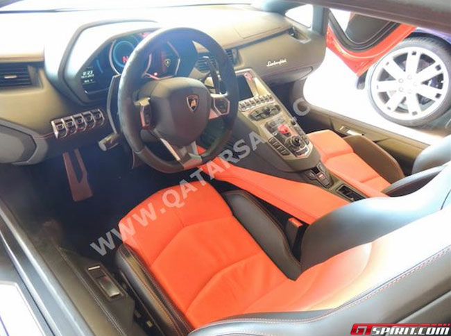 Lamborghini Aventador "khét tiếng" bị Hoàng thân Qatar ruồng bỏ 5