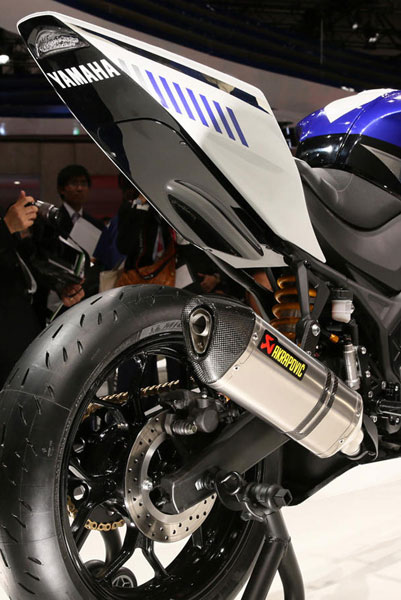 "Soi" chi tiết Yamaha R25 mang thiết kế siêu môtô 16