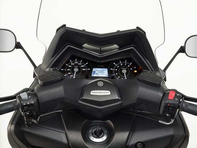 Xe ga Yamaha TMAX thể thao hơn với phiên bản Bronze MAX 2014 2