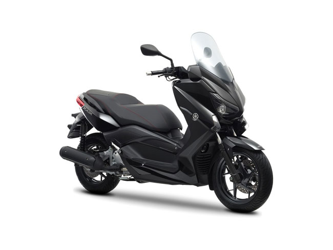 Yamaha nâng cấp đối thủ của Honda PCX 125 12