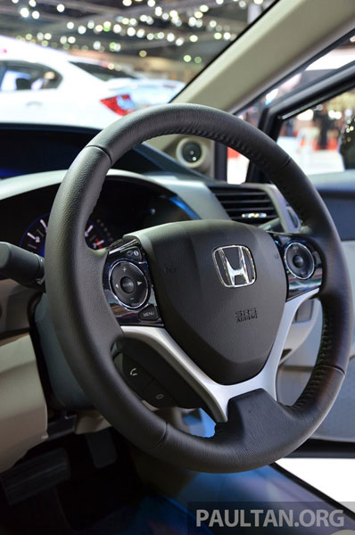 Cận cảnh Honda Civic phiên bản mới 12