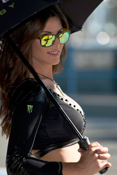 "Hot girl" tràn ngập đường đua MotoGP xứ bò tót 21