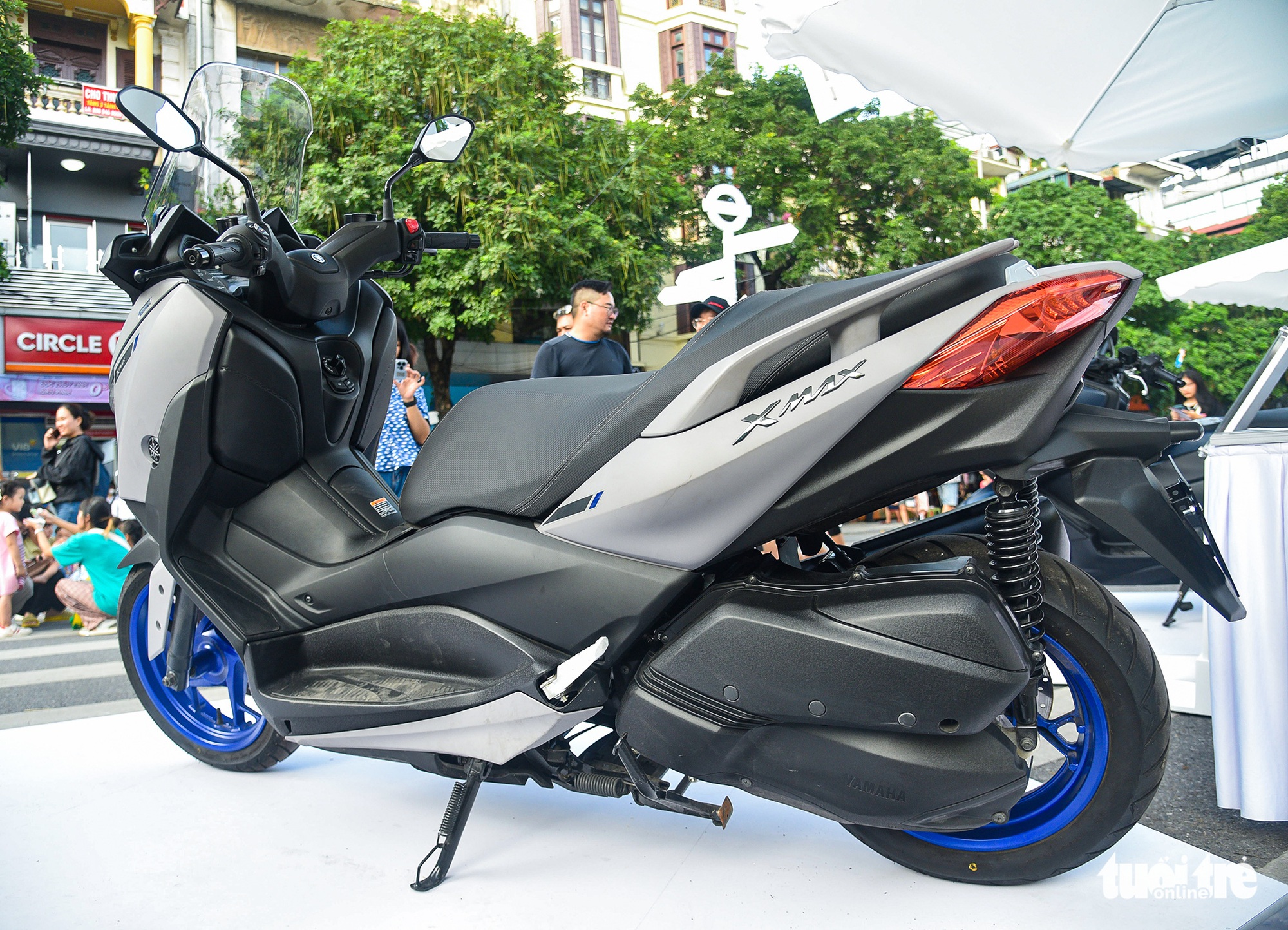 Yamaha X Max 300 nhận đặt hàng tại Việt Nam, giá từ 129 triệu đồng - Ảnh 2.