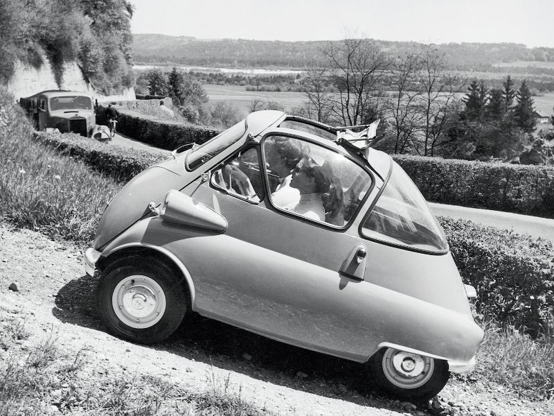 Isetta: Chiếc xe bong bóng mang tính biểu tượng của những năm 1950, được coi là chiếc xe siêu nhỏ đầu tiên trên thế giới - Ảnh 4.