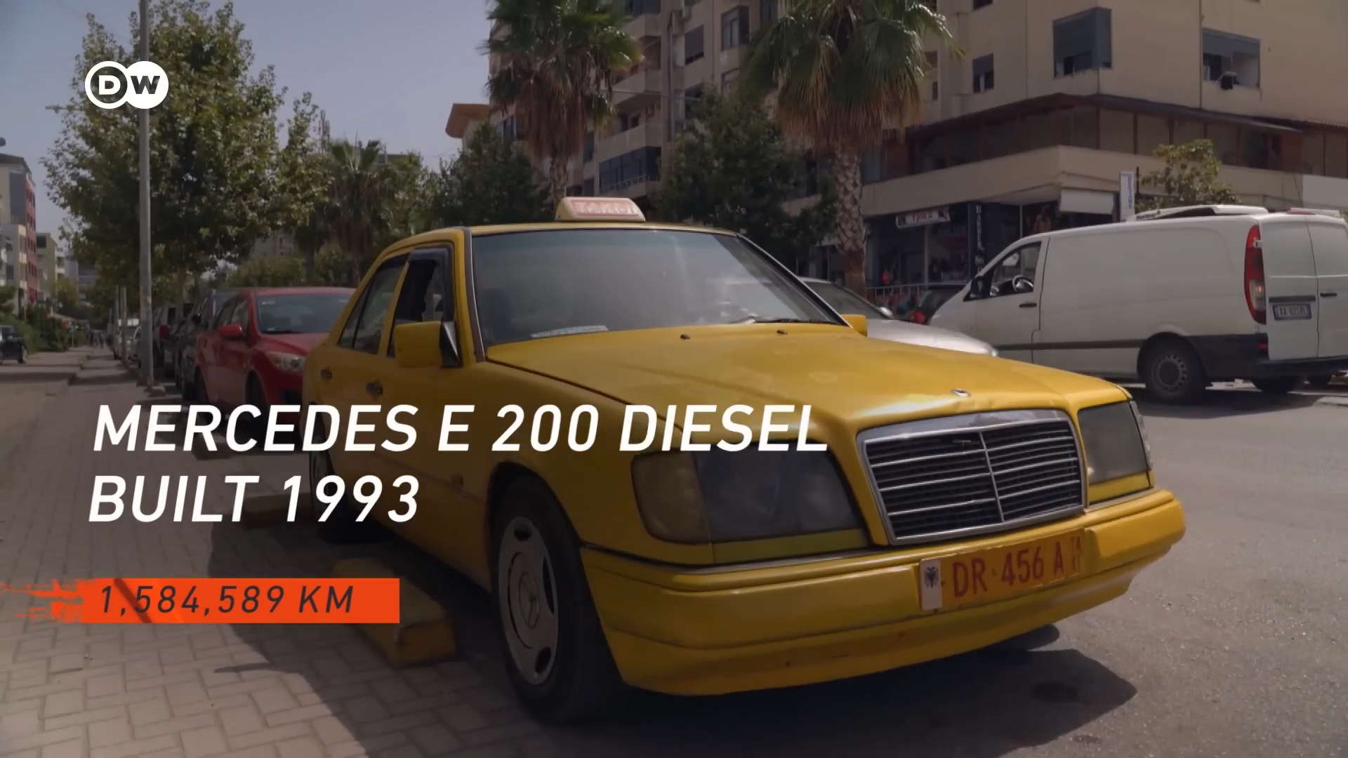 Таксист проехал 8000 км. Такси на миллион. Мерседес за 30 миллионов. Мерседес 2022 года. Mercedes 1993 года в алюминиевом корпусе.