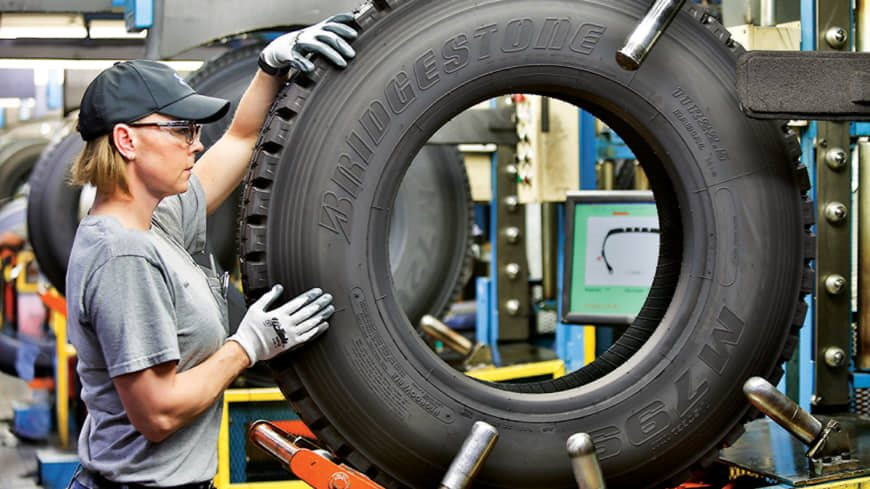 Tham vọng ‘xanh’ của Bridgestone: Tái chế 100.000 tấn lốp xe mỗi năm, sản phẩm được tạo ra từ 100% nguyên liệu tái tạo - Ảnh 5.