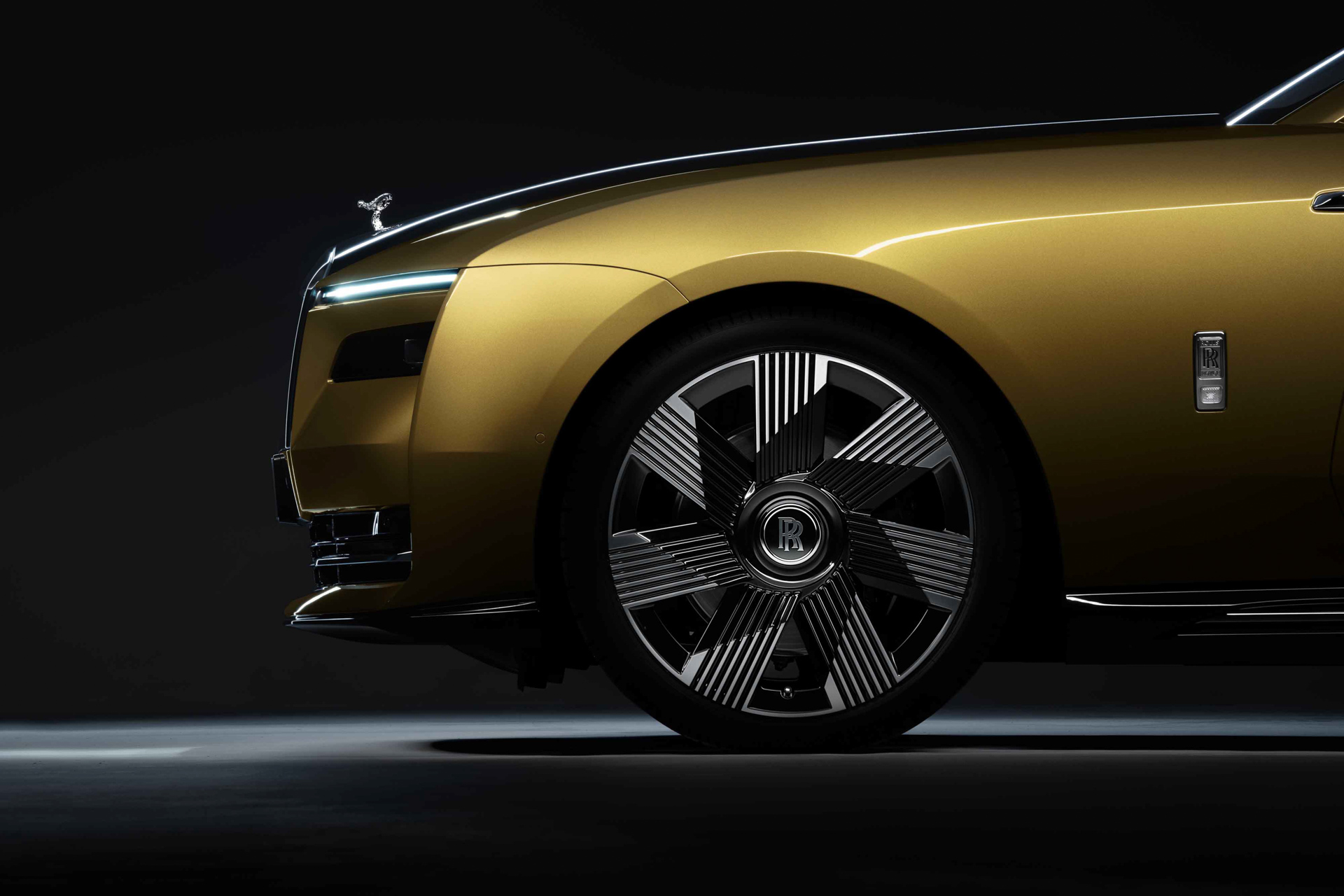 Rolls-Royce Spectre ra mắt: Xe điện sang xịn nhất thế giới, chạy 520km/sạc - Ảnh 8.