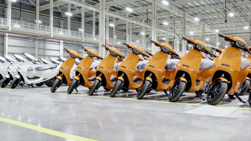 Ola Electric - Từ startup gọi xe nhỏ bé đến công ty tỷ USD: Bỏ xa Uber, tham vọng soán ngôi Tesla và BYD - Ảnh 1. 800x-1-2022-10-21t113336.865.jpg