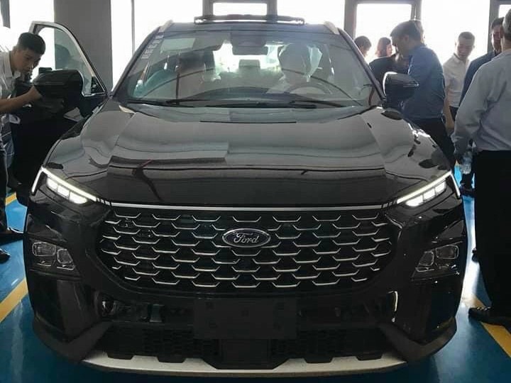 Ford Territory 2023 lần đầu trưng bày công khai tại đại lý: Ra mắt ngày 10/10, đe doạ vị thế của CX-5 và Tucson - Ảnh 3.