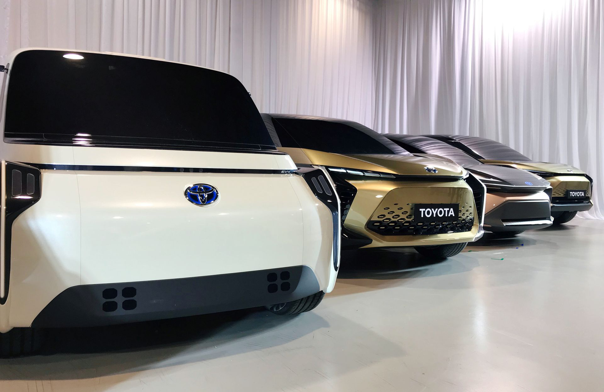 Toyota tái khởi động sản xuất dòng xe điện đầu tiên sau khi khắc phục các vấn đề an toàn - Ảnh 1.